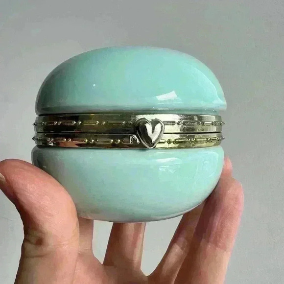 Macaroon Shaped Light Blue Trinket Snap Open Box Preppy Pastel Home Decor - Picture 2 of 12